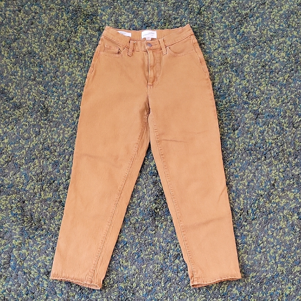 Universal Thread Vintage Straight Leg Brown Jeans